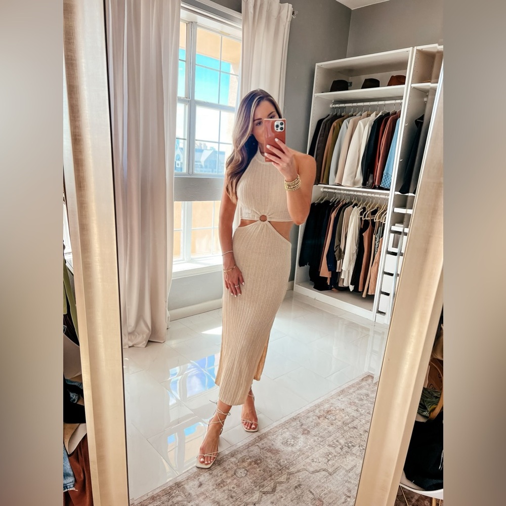 L’Academie Magnolia Linen Midi Dress